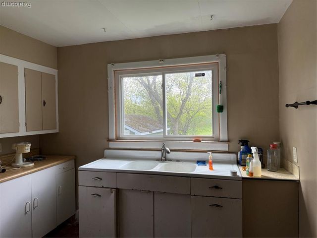1468 Eggleston Avenue, Flint, MI 48532