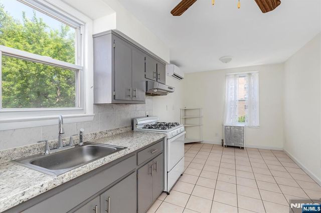 7 Edison Place, East Rutherford, NJ 07073