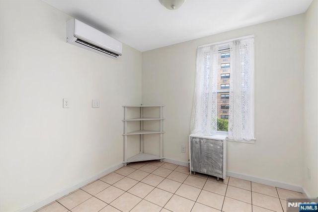 7 Edison Place, East Rutherford, NJ 07073