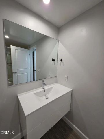 6824 Ben Avenue 1, North Hollywood, CA 91605