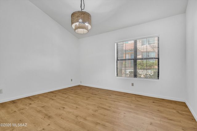 5392 N Paseo De La Terraza, Tucson, AZ 85750