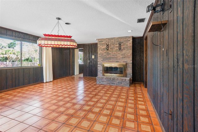 330 SANCHEZ AVENUE, Ormond Beach, FL 32174