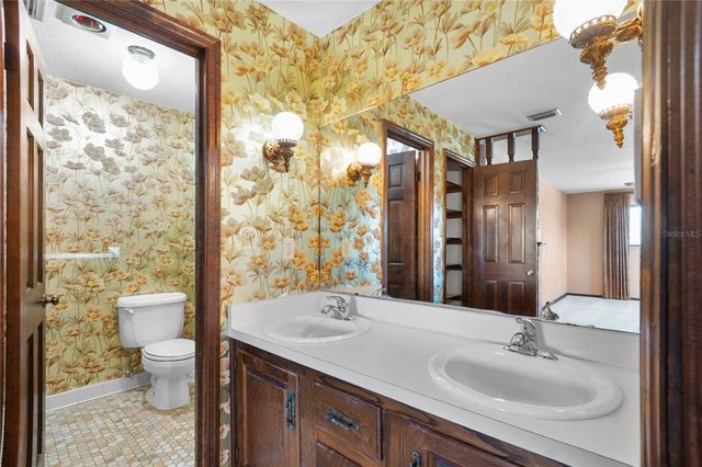 330 SANCHEZ AVENUE, Ormond Beach, FL 32174