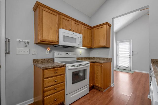 552 Goldon Trophy Trail, Lexington, KY 40514
