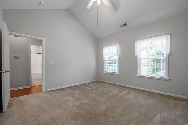 552 Goldon Trophy Trail, Lexington, KY 40514