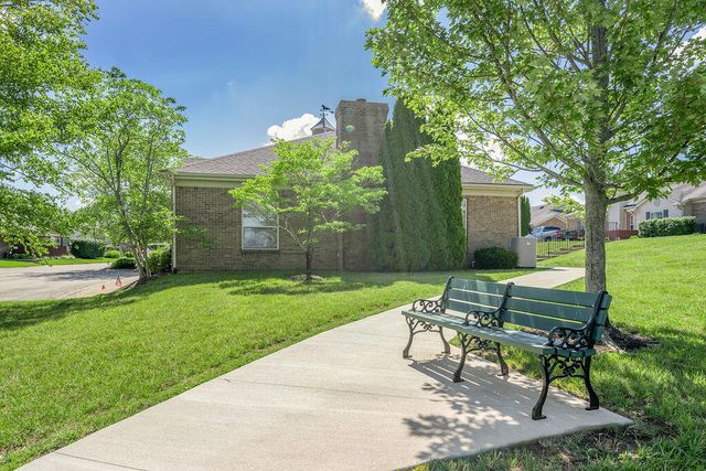 552 Goldon Trophy Trail, Lexington, KY 40514