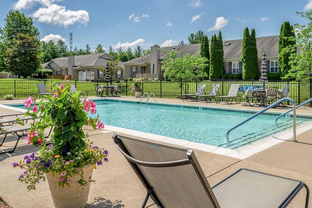552 Goldon Trophy Trail, Lexington, KY 40514