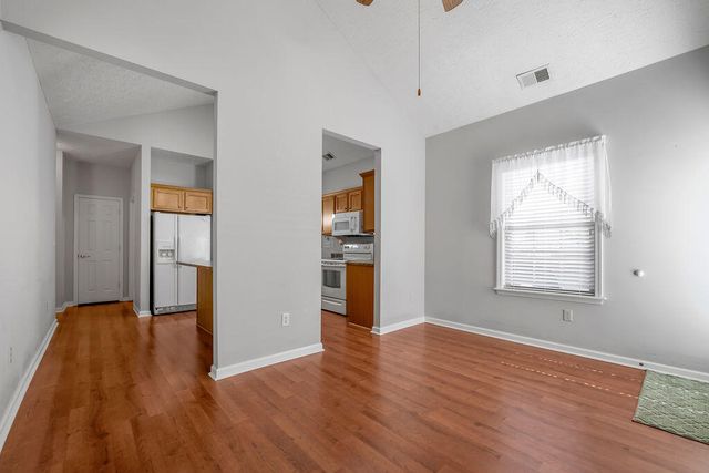 552 Goldon Trophy Trail, Lexington, KY 40514