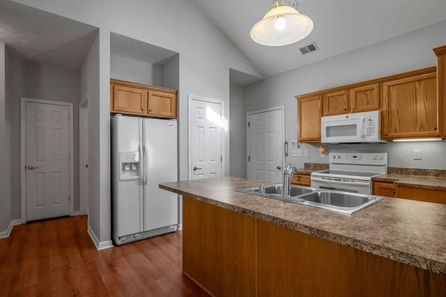 552 Goldon Trophy Trail, Lexington, KY 40514