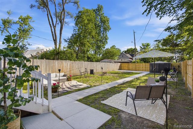 3836 Cadillac Boulevard, Detroit, MI 48214
