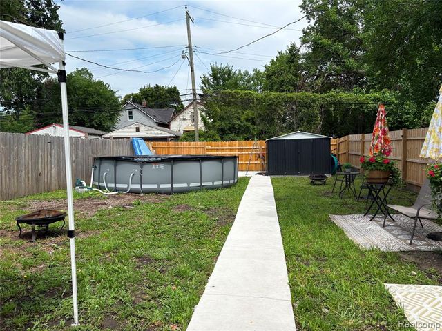 3836 Cadillac Boulevard, Detroit, MI 48214