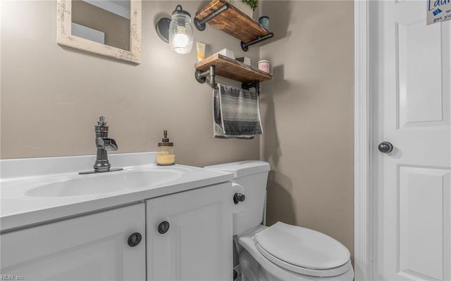 1624 Ridge CT, Virginia Beach, VA 23464