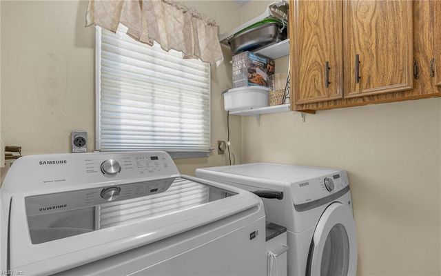 1624 Ridge CT, Virginia Beach, VA 23464