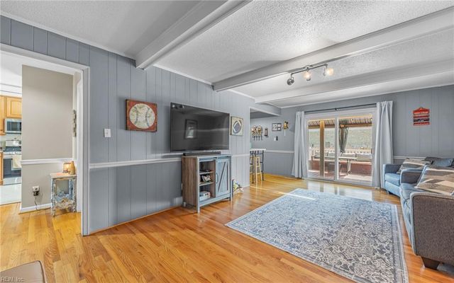 1624 Ridge CT, Virginia Beach, VA 23464