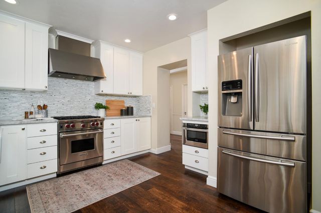 905 47th St, Sacramento, CA 95819