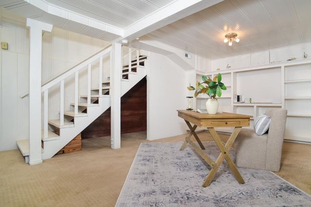 905 47th St, Sacramento, CA 95819