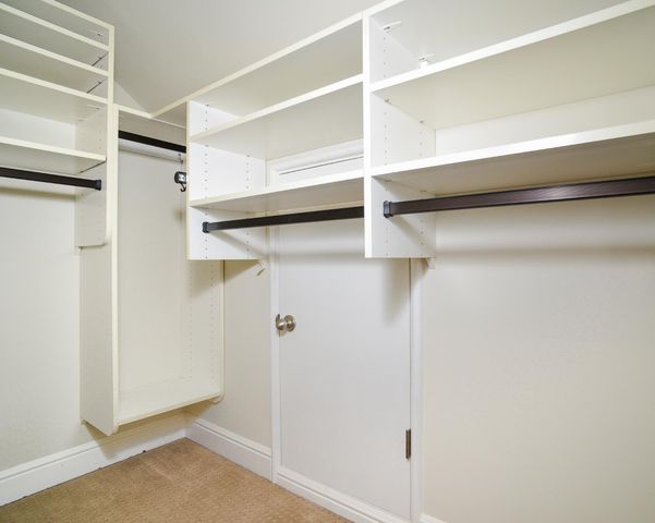 905 47th St, Sacramento, CA 95819