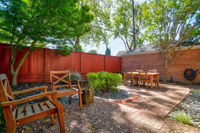 905 47th St, Sacramento, CA 95819