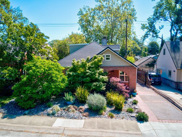905 47th St, Sacramento, CA 95819