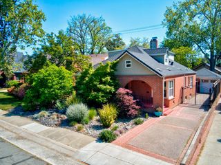 905 47th St, Sacramento, CA 95819