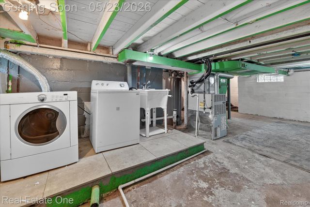 28304 Eton Street, Westland, MI 48186