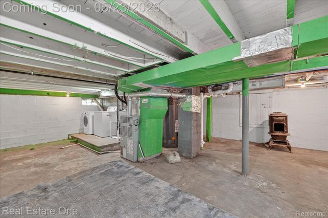 28304 Eton Street, Westland, MI 48186
