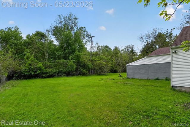 28304 Eton Street, Westland, MI 48186