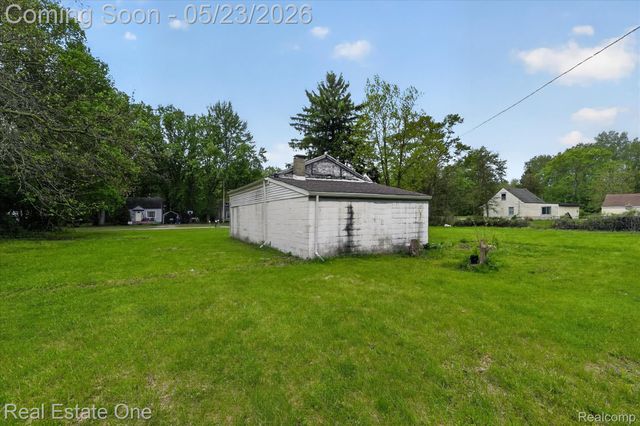 28304 Eton Street, Westland, MI 48186