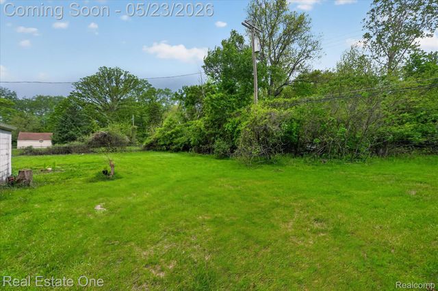 28304 Eton Street, Westland, MI 48186
