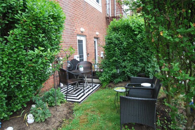 20 Burbank Street O-B, Yonkers, NY 10710