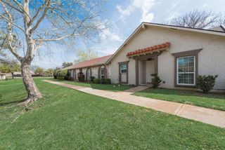 20 W Mountain Lane 42, Grand Prairie, TX 75052