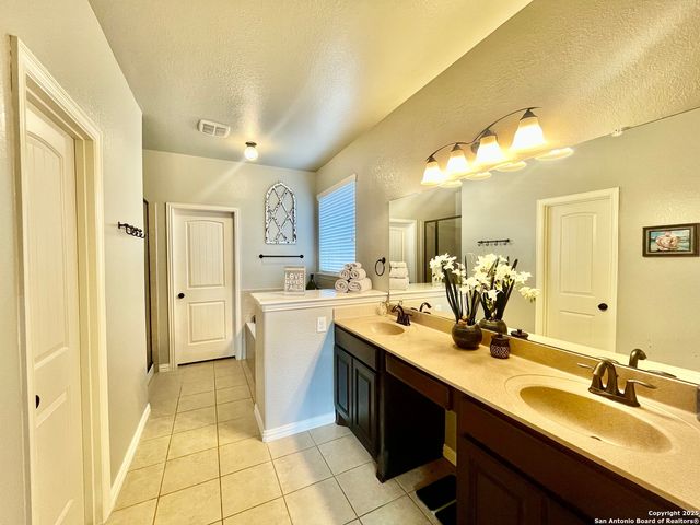 13030 Grove Ledge, San Antonio, TX 78253