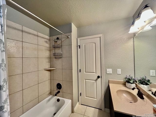 13030 Grove Ledge, San Antonio, TX 78253