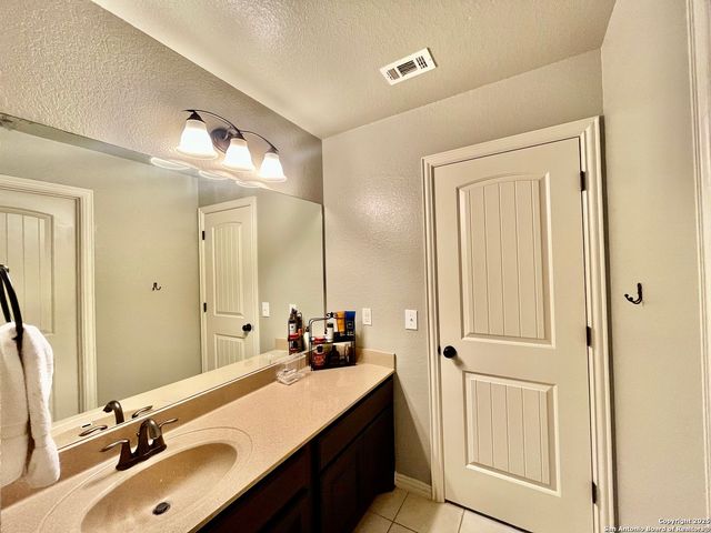 13030 Grove Ledge, San Antonio, TX 78253