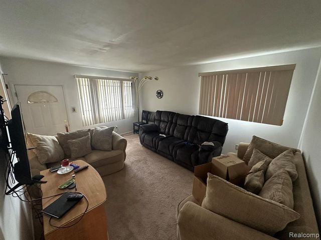 20135 Ilene Street, Detroit, MI 48221