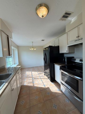7743 Water Park Lane, Houston, TX 77086