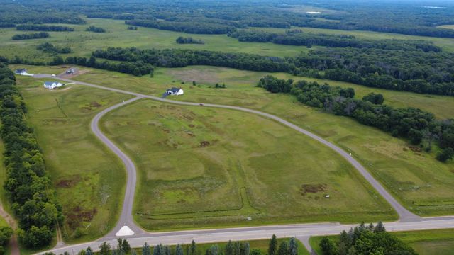 21758 Unser Street NE, Cedar, MN 55011