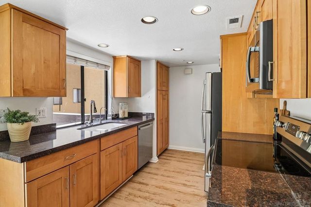 1680 N Coast Highway 101 30, Encinitas, CA 92024