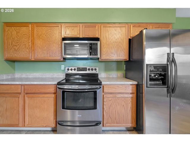 10723 Se STEPHENS St, Portland, OR 97216
