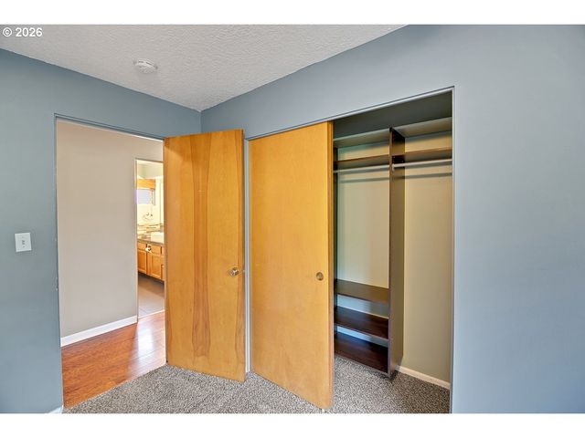 10723 Se STEPHENS St, Portland, OR 97216