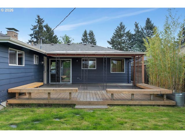10723 Se STEPHENS St, Portland, OR 97216