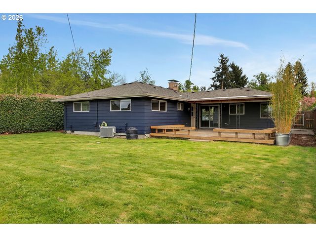 10723 Se STEPHENS St, Portland, OR 97216