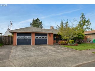 10723 Se STEPHENS St, Portland, OR 97216