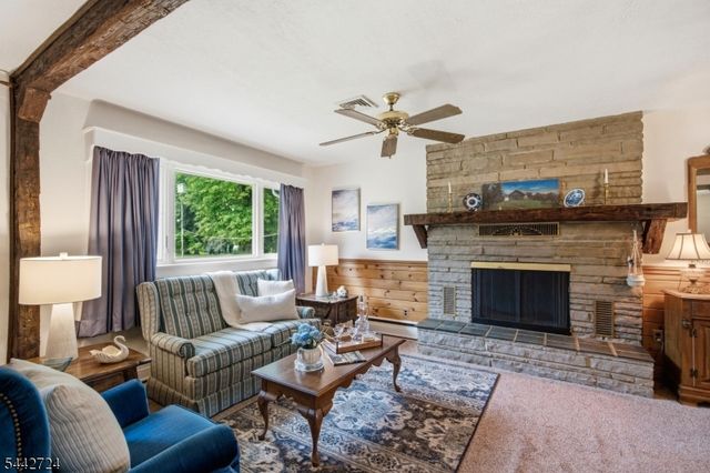 44 Burnt Hill Rd, Montgomery Twp., NJ 08558