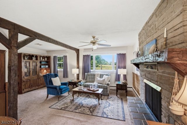 44 Burnt Hill Rd, Montgomery Twp., NJ 08558