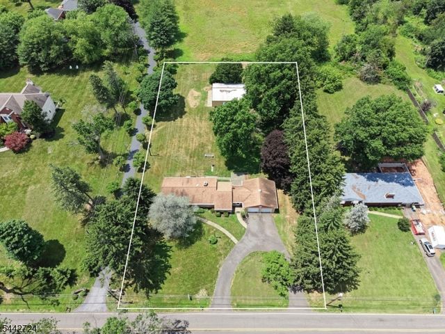44 Burnt Hill Rd, Montgomery Twp., NJ 08558