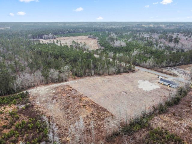 7300 Bellaire Dr., Nichols, SC 29581