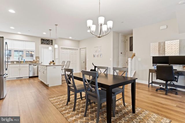 311 ESTATE DR, Mechanicsburg, PA 17055