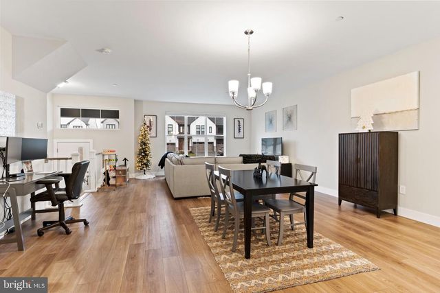 311 ESTATE DR, Mechanicsburg, PA 17055