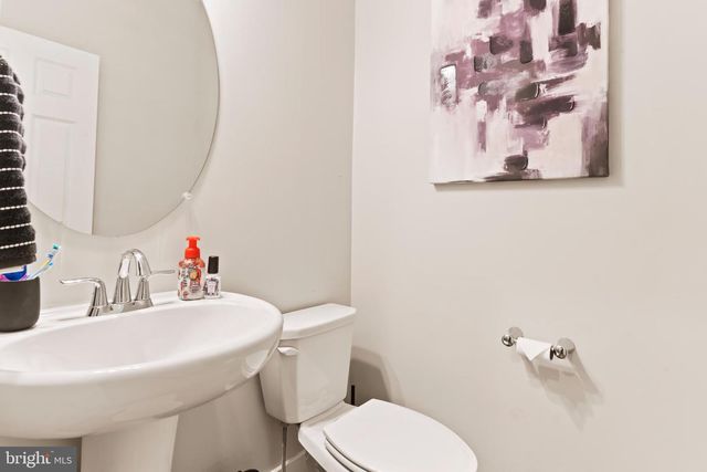 311 ESTATE DR, Mechanicsburg, PA 17055